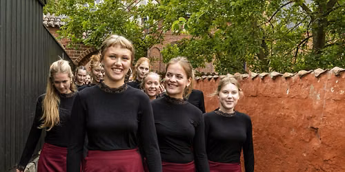 Sensommerkoncert\/ Roskilde Domkirkes Pigekor