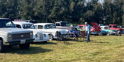 2nd annual Gearhead Garage open house car show 