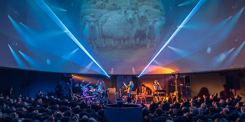 Distant Bells hraj\u00ed Pink Floyd v brn\u011bnsk\u00e9 Hv\u011bzd\u00e1rn\u011b