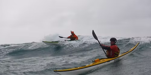 Sea Kayaking Course in Anglesey: 2-Day Mastering Advanced Tidal Waters