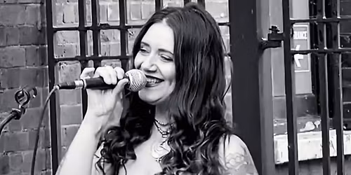 Viviana Live @ The Pantry!