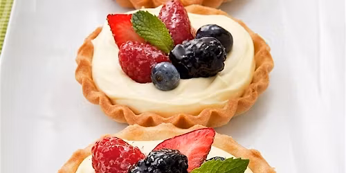 Fruit Tart Demo & Decorating