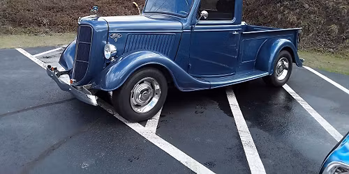 Eastwood Father's Day Car Cruise