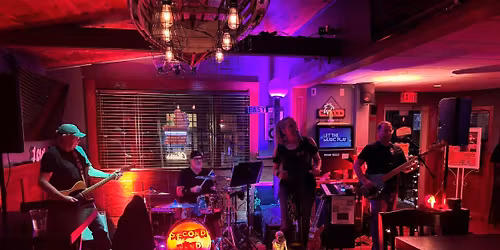 SecondHand Band at Crescent Yacht Club