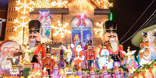 Dyker Heights Holiday Lights (Social Walk\/Tour)