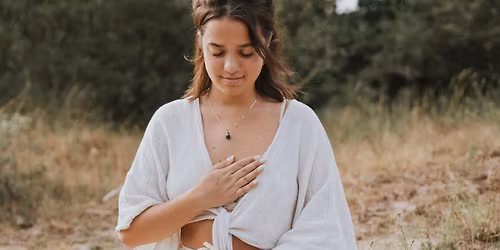 FULL MOON WOMEN CIRCLE: DREAM, HEAL & CREATE (EARLY BIRD UNTIL 1 DECEMBER)