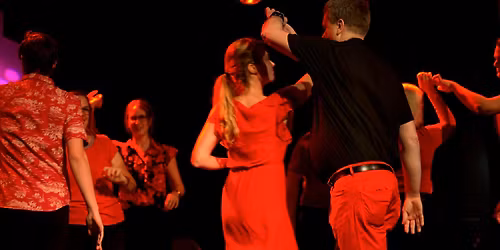 Bachata, Salsa och Kizomba Social Club