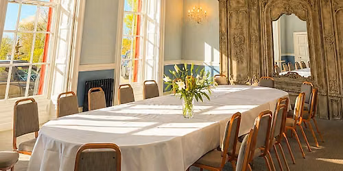 SHRIGLEY HALL  GUIDED ART SESSION  In The Drawing Room