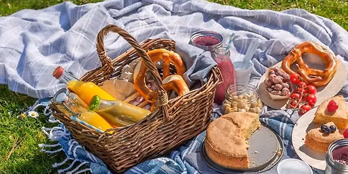 Tu B'Av Love Songs & Picnic