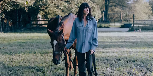 Nicki Bluhm