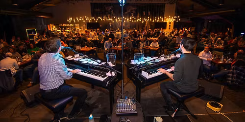 Howl at the Moon: Dueling Piano Show