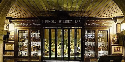 Sunken Suppers & Coastal Secrets: NYC\u2019s Maritime Food History [Self-Guided]