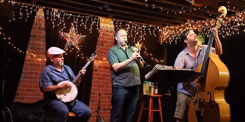 The Queen City Porch Swingers at Restless Moons