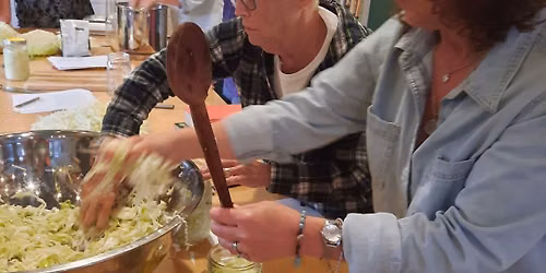 Making apple butter w\/Debbie Senger
