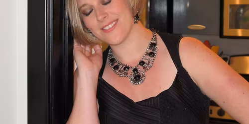 NYE with Stephanie Greaves & The Oaks Reataurant