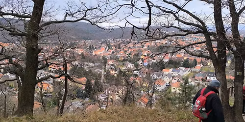 Kit\u00f6r\u00e9s felk\u00e9sz\u00edt\u0151 t\u00fara