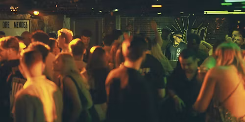 ADAM LIPSON B2B J MARTINEZ