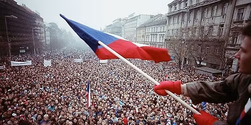 17. NOVEMBER: SLOBODA A ZODPOVEDNOS\u0164. DISKUSIA O TOM, \u010cO ZNAMEN\u00c1 \u017dI\u0164 V DEMOKRACII