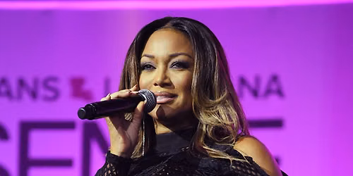 Chante' Moore
