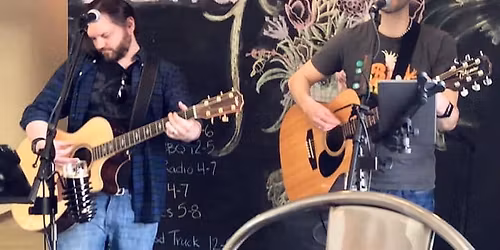 Midnight Radio DUO at Villa Valenti Pub!