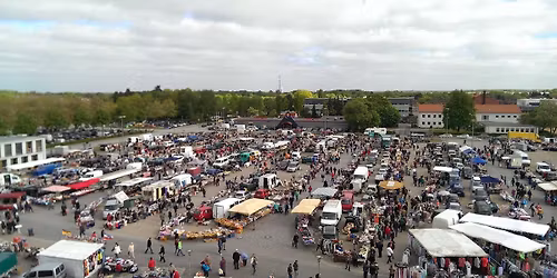 Riesen-Flohmarkt auf dem Holstenhallen-Au\u00dfengel\u00e4nde
