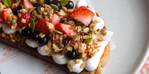 Brunch at Little Clam Newport