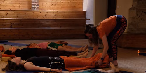 Slow Session - Yoga, meditation and relaxation