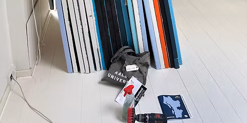 \u00c5ben hus med kunstrunden 