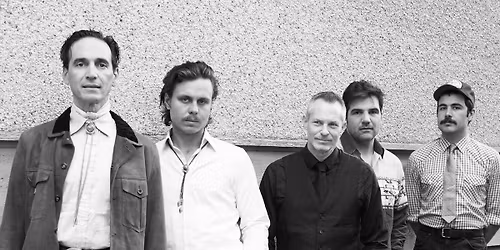 Petunia & the Vipers