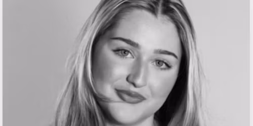 Live music with Mollie Ann