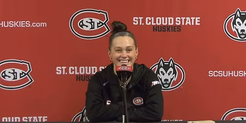 Parking St. Cloud State Huskies at Bemidji State Beavers Womens Hockey