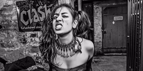 Bella & The Bizzare (Garage\/Punk\/Berlin) live im Salon bei Chez Heinz