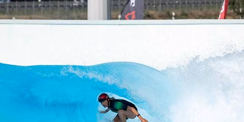 Surfers Cove: Surf & Stay