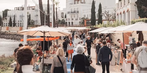 Artists & Fleas: Mercado de Natal de *Vilamoura