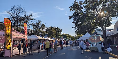 Qualicum Beach Thursday Night Market