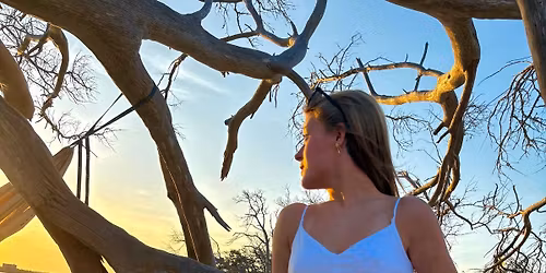 It\u2019s a girl \ud83c\udf80\ud83d\udc63\ud83d\udc76\ud83c\udffc 