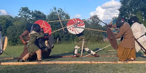 Maskedask p\u00e5 Borre