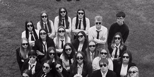 Maturitn\u00ed ples t\u0159\u00eddy 4.PV, APPP