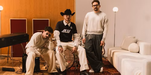 Mau y Ricky in Barcelona