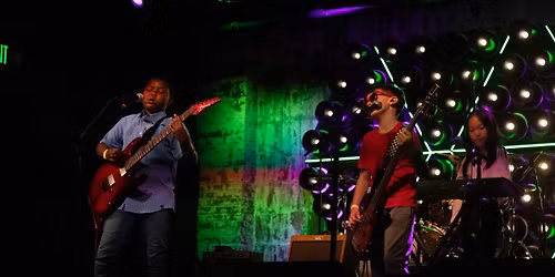 Parking Low Cut Connie