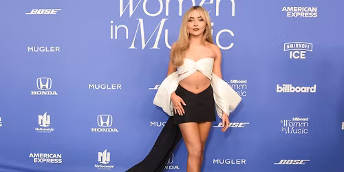 Sabrina Carpenter at Scotiabank Arena