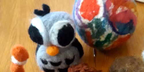 Mes\u00e9s csal\u00e1di alkot\u00e1s