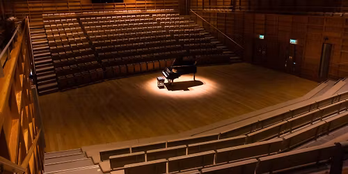 Summer Music: Lunchtime Concert: Folkshop!