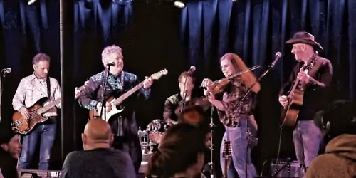 Reverie Stone Country Holiday Extravaganza