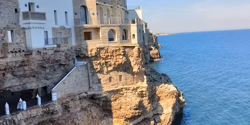 APULIA - W KRAINIE TRULLI, BIELI I TURKUSU