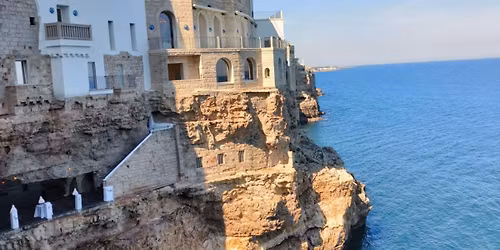 APULIA - W KRAINIE TRULLI, BIELI I TURKUSU