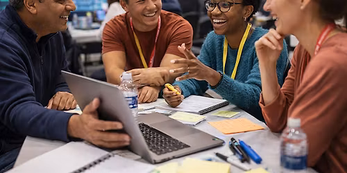 Commun-AI-ty: Building Science Communication Skills for AI in Science