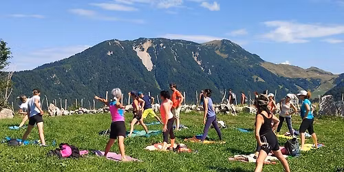 Benessere in quota: escursione + yoga + pausa veggie in rifugio