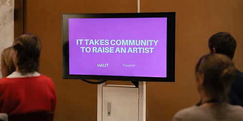 MORGENBRIEFING: IT TAKES COMMUNITY TO RAISE AN ARTIST