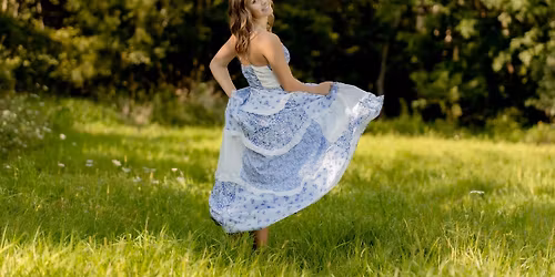 Shayna is Graduating!!